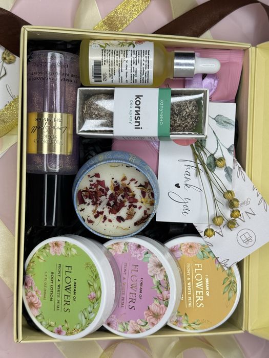 Подарунковий бокс для дівчини/жінки