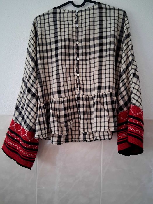Calça Mango,com blusa Zara.