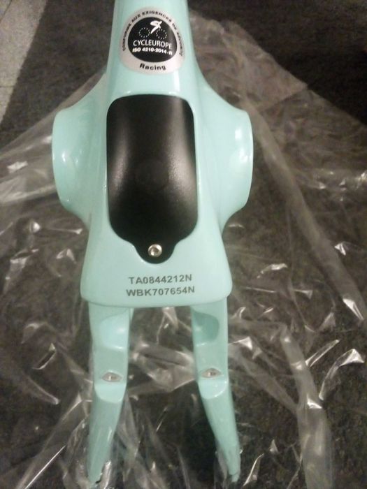 rama czasowo - triathlonowa Bianchi Aquila