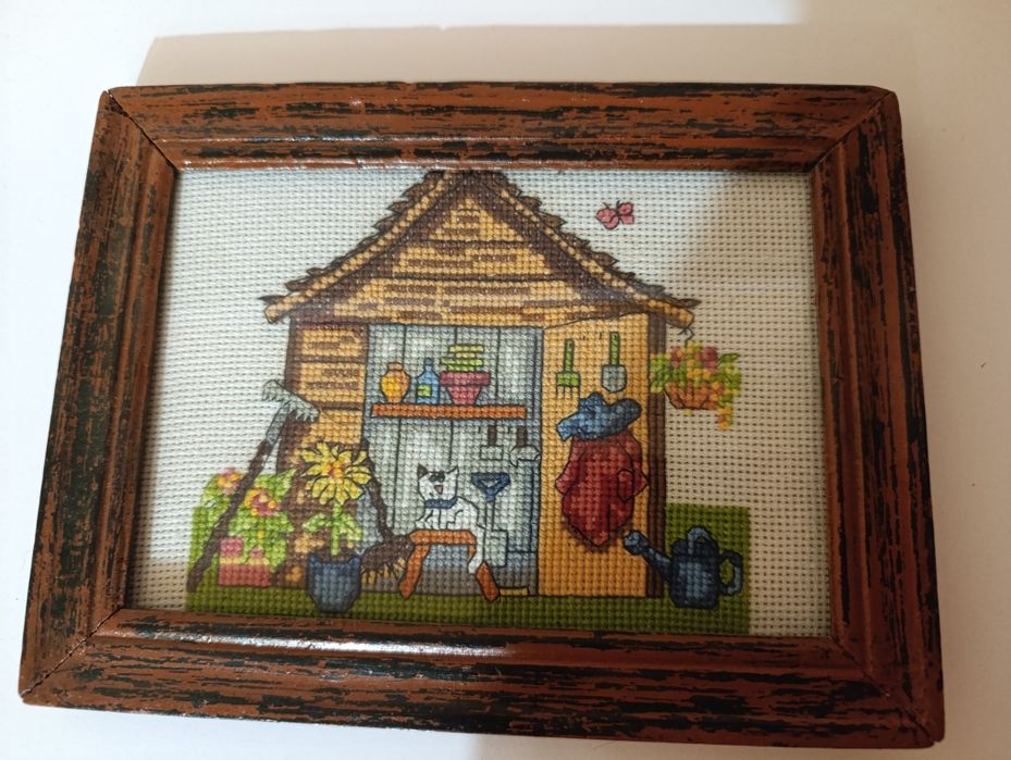 Вишиті картини нитками та бісером