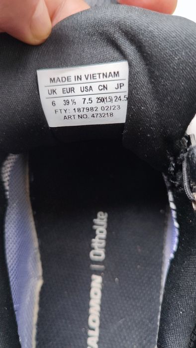 SALOMON оригинал как новые