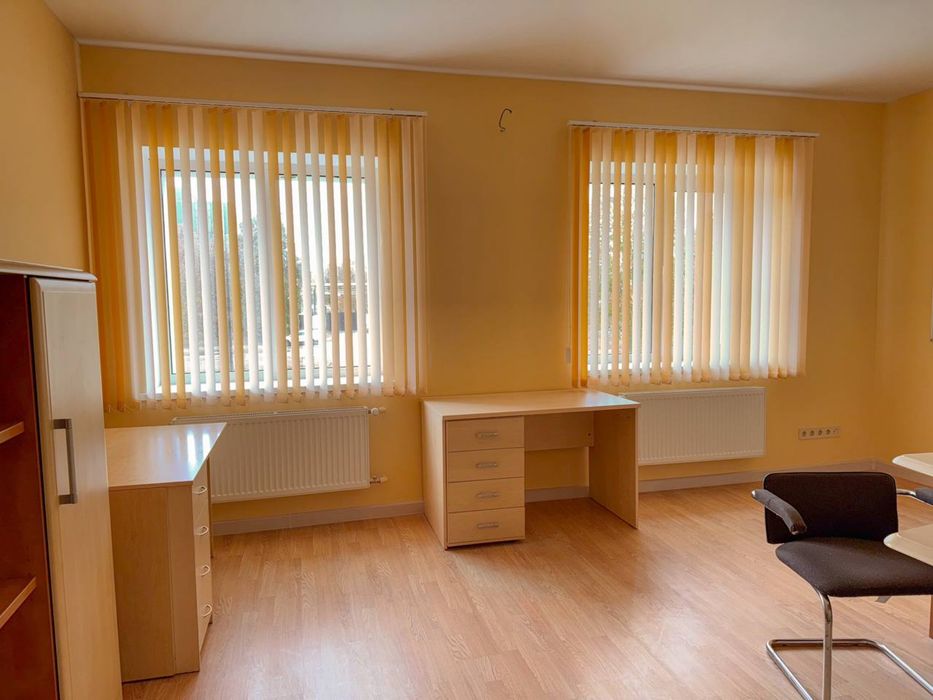 Здам офіси від 3000 грн плюс світло, район ЗАЗ