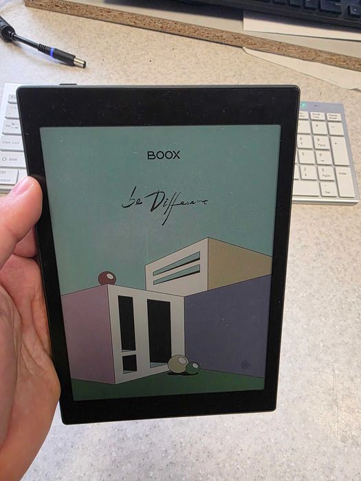 Під ремонт/на запчастини! Електронна книга Onyx Tab mini C (7.8")