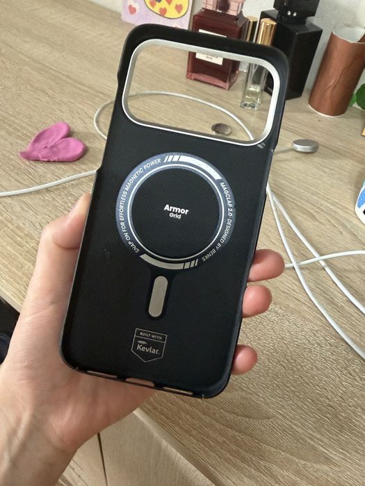 Чохол карбоновий Benks Protective Protective Premium Armor Grid Armor Air Case built with Kevlar with MagSafe для Apple iPhone 17 Pro Max
