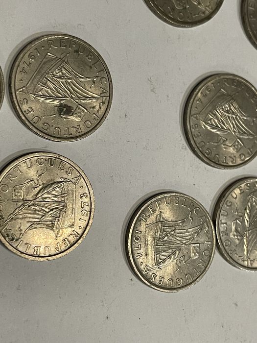 11 moedas de 10$ de varias datas