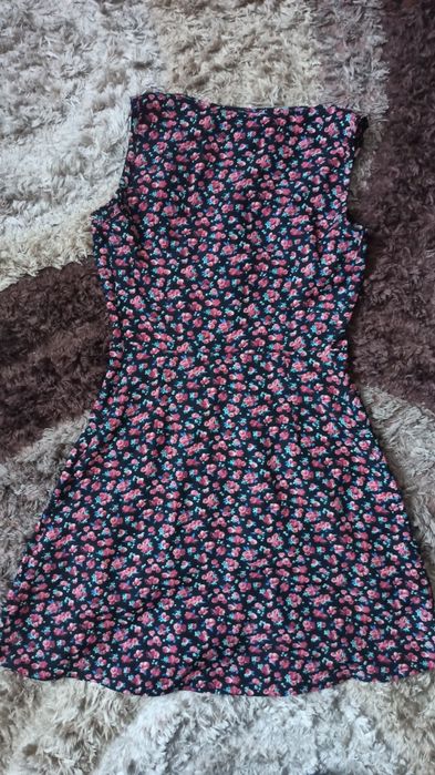 Sukienka Bershka S