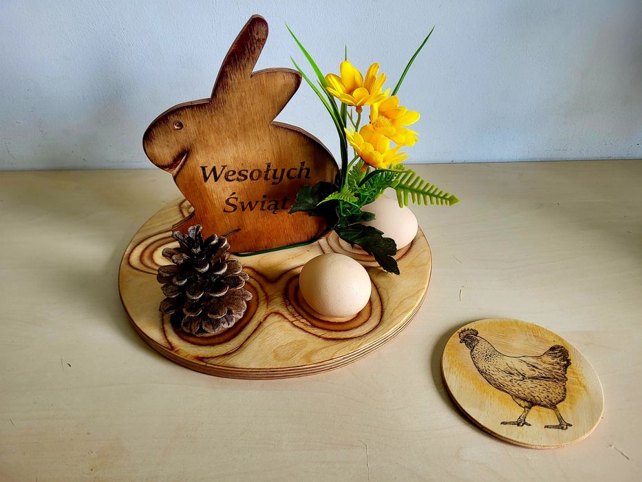 Wielkanocne korytka drewniane i tace na jajka wędliny stroiki 2w1