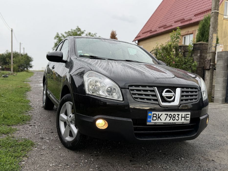 Продам власне авто нісан кашкай чорний Nissan Qashqai 2008 року I покоління 1.6 MT 115 к.с.