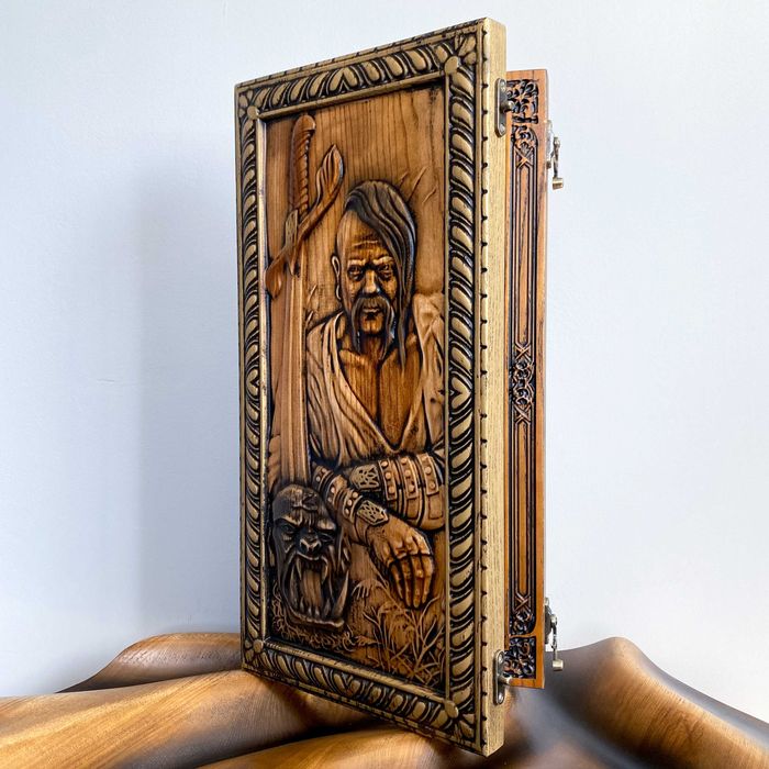 Якісні нарди з візерунком тризуба ( Гарантія 2 роки)