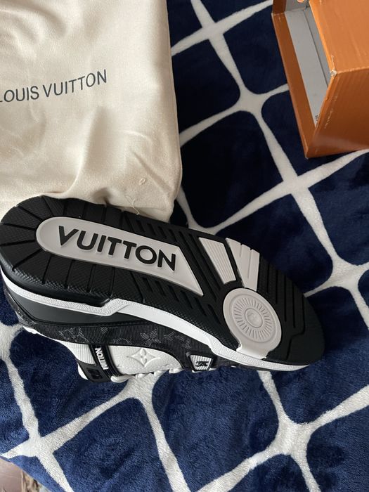 Vendo sapatilhas Louis Vuitton novos em caixa com fatura