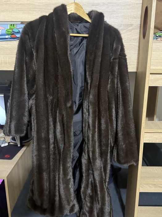 Пальто  шуба  без утеплення