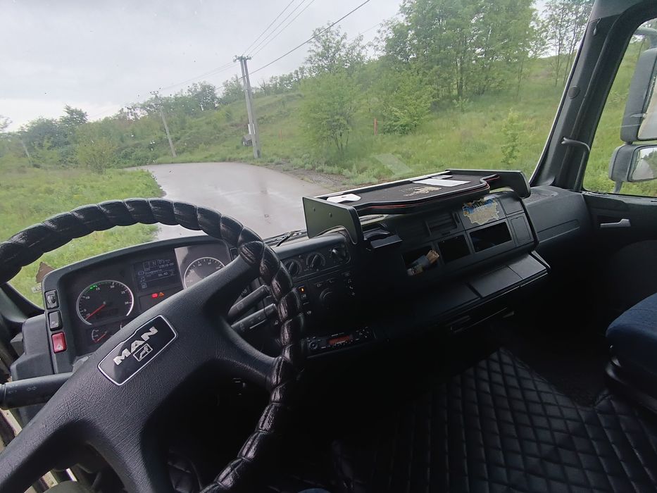 Man tga 26.390 контейнеровоз