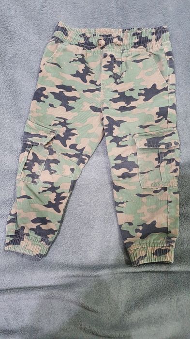 Spodnie chłopięce moro