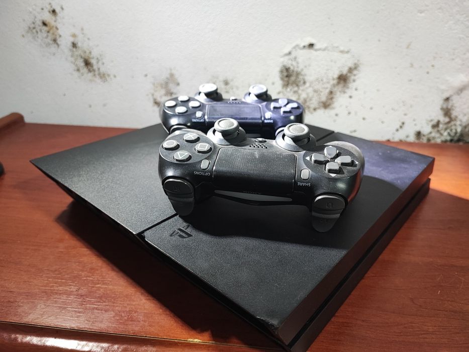 Ps4 + 2 comandos