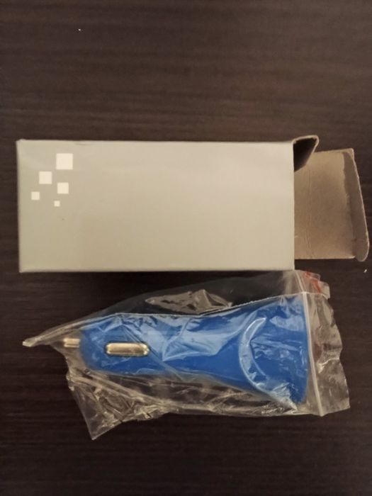 Ładowarka samochodowa na usb