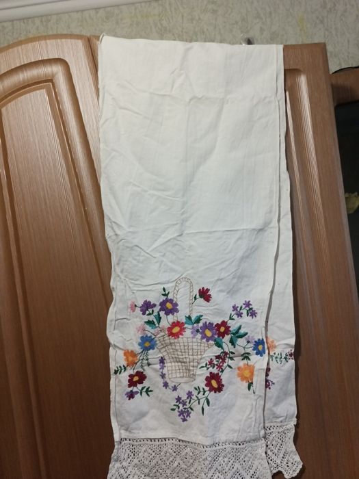 Рушник  вишитий     .