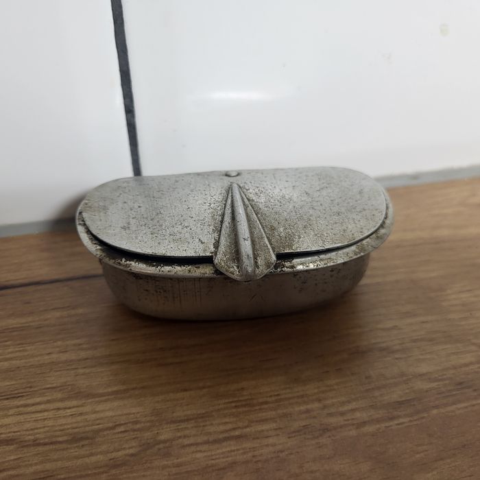 Popielniczka samochodowa Stara BMW 321 326