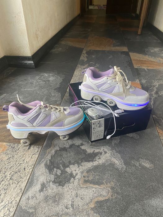 Кросівки на роликах. Розмір 40