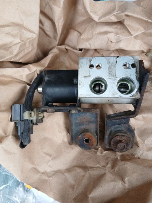 Клапан кондеціонера до Хонди Срв 2007!!