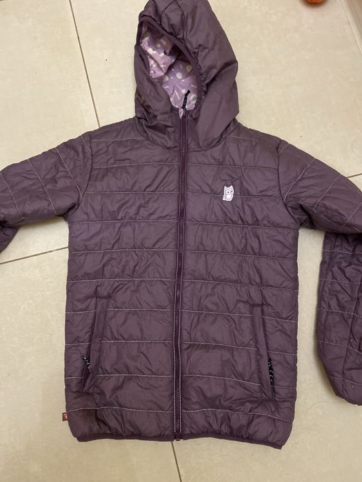 Отдам бесплатно двухстороння деми 11-12 лет куртка на девочку