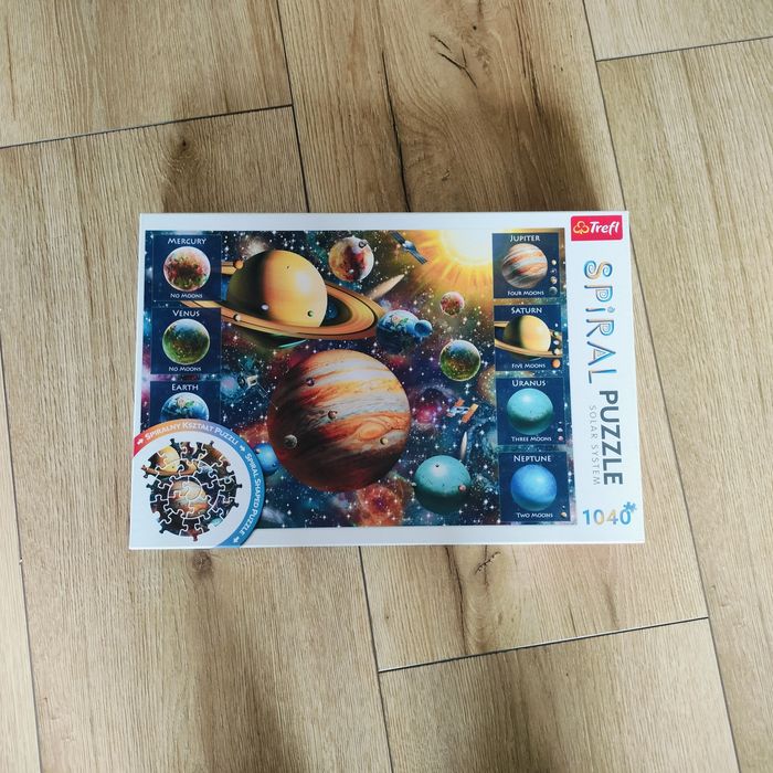 Puzzle Trefl spiralne Kosmos 1040 elementów niekompletne
