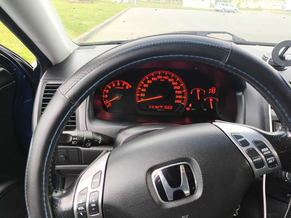 Sprzedawanie Honda Accord 7 combi