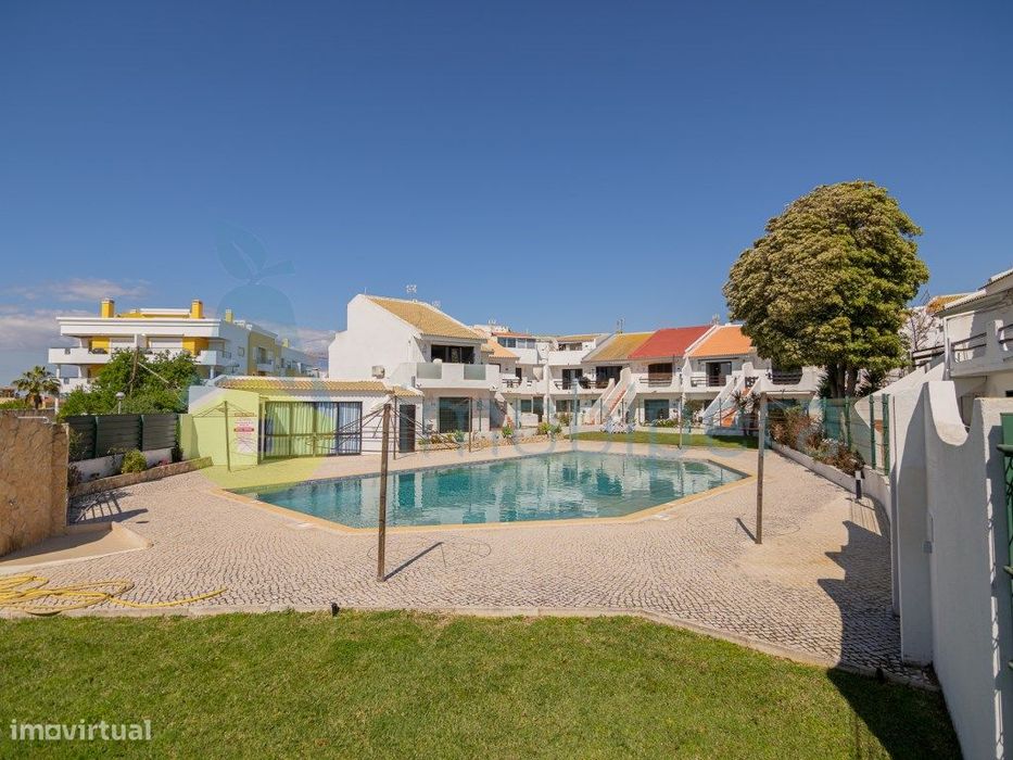 Não Perca Esta Grande Oportunidade! Apartamento Totalmente Remodela...