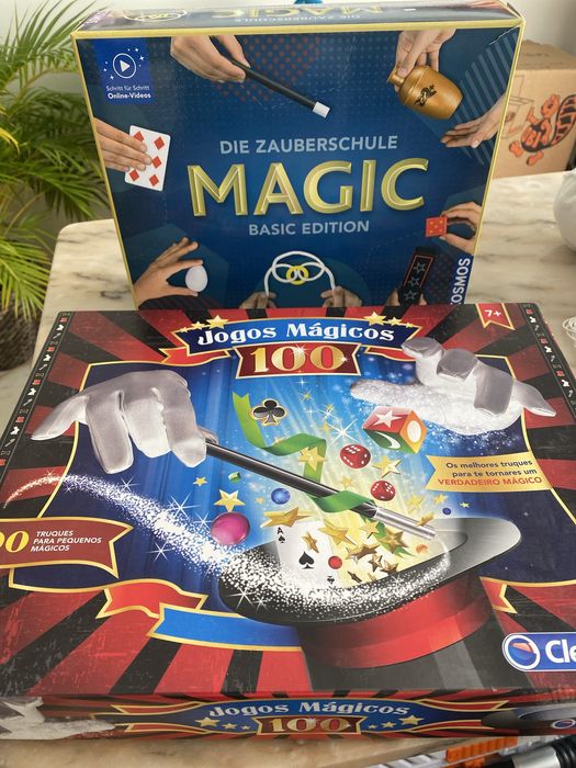 Conjunto de 2 jpgos de Magia