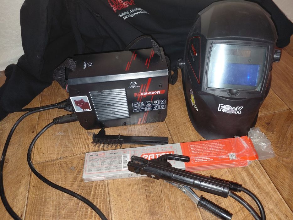 Сварочный инвертор  с31-300д