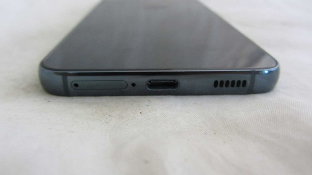 Samsung Galaxy S22 (SM-S901B/DS) 8/128GB Green Live Demo Unit