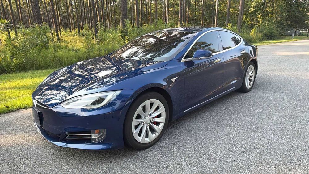 Tesla Model S P100D      2016