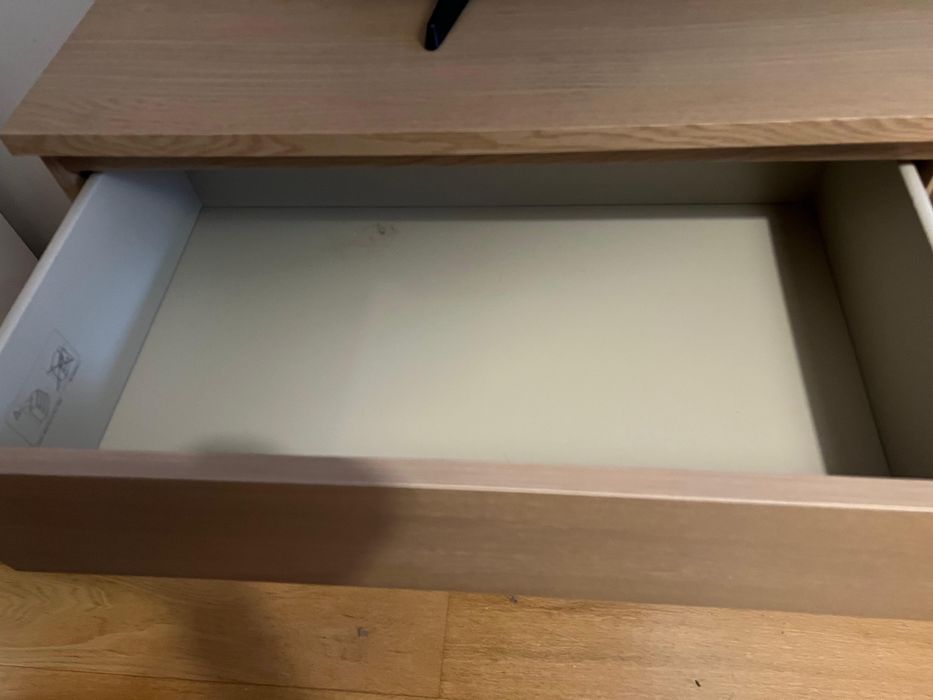 Cómoda Malm Ikea