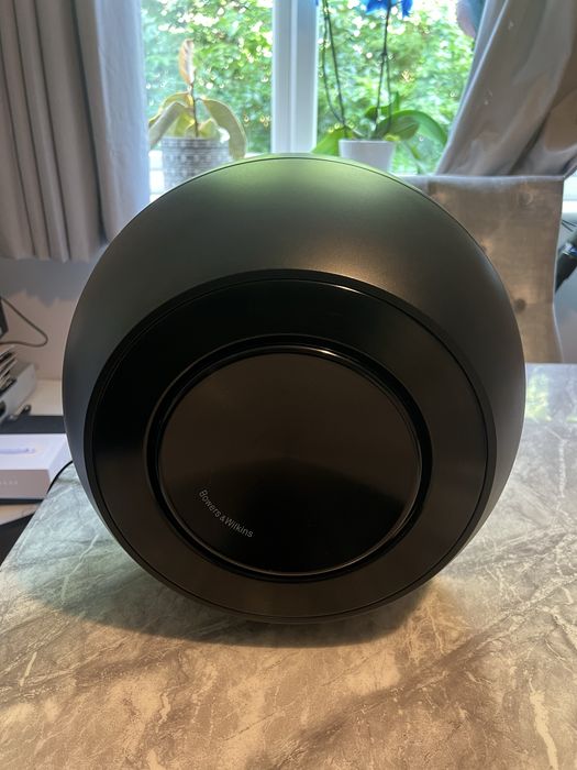 Bowers and Wilkins PV1D subwoofer w idealnym stanie