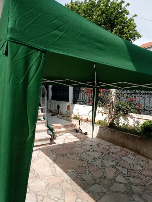 Pérgola dobrável nova