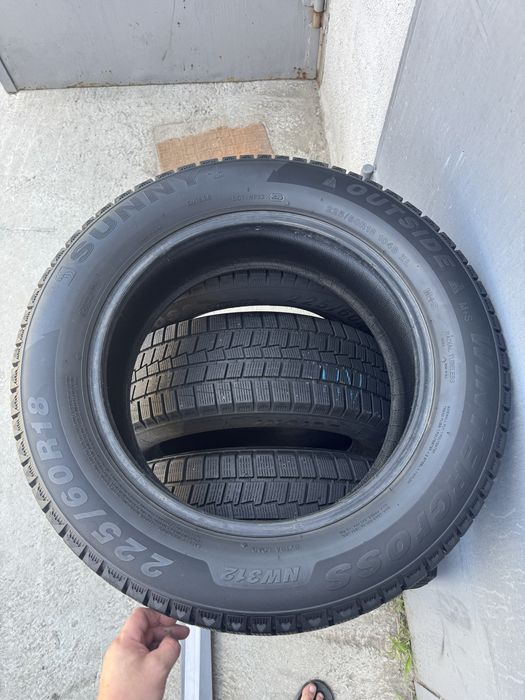 Продам резину зимову 225/60 r 18