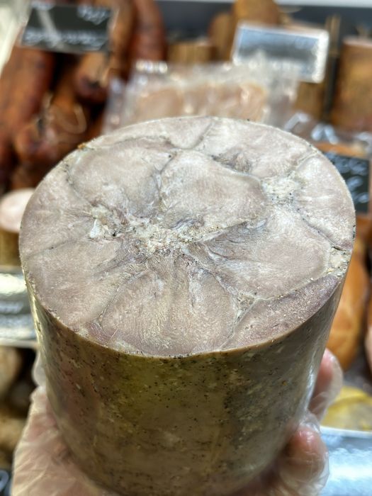 Продам оптом, копчені ковбаси та мясо, домашнього виробнитства в Києві