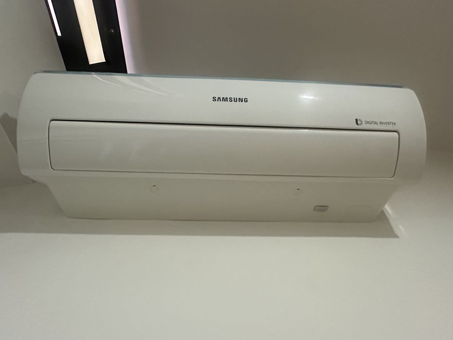 Ar Condicionado Samsung Digital Inverter 9000 BTU – Para Reparação/Peças
