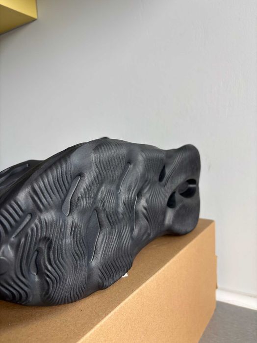 Buty Klapki Yeezy Foam Runner Onyx 46 HP8739