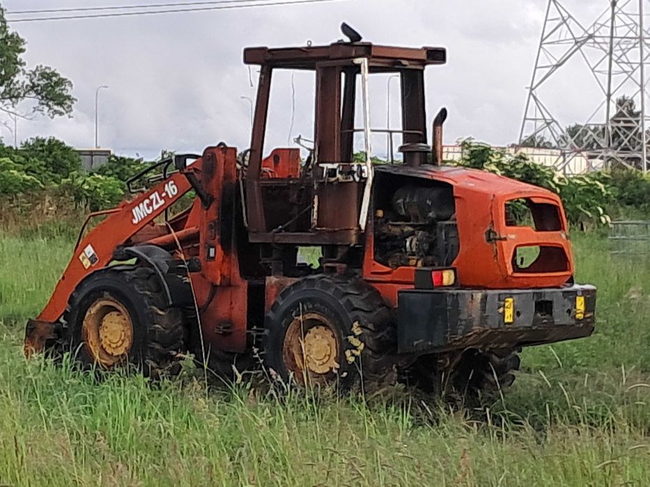 Ładowarka Kołowa JMC ZL-16 na Części 2010 rok Silnik Sprawny Spalona Kabina Reszta ok.