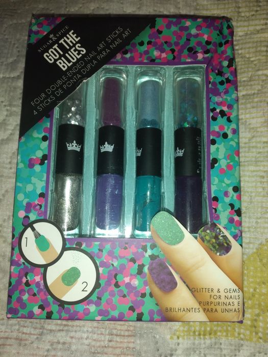 Embalagem nova com vernizes de ponta dupla