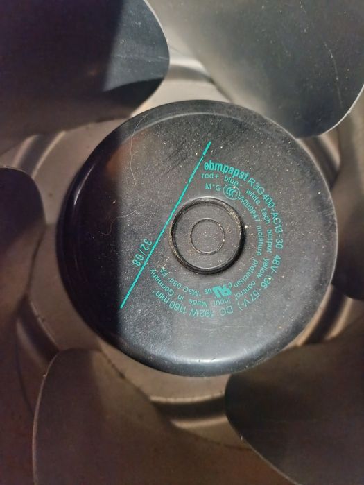 Канальний великий вентилятор