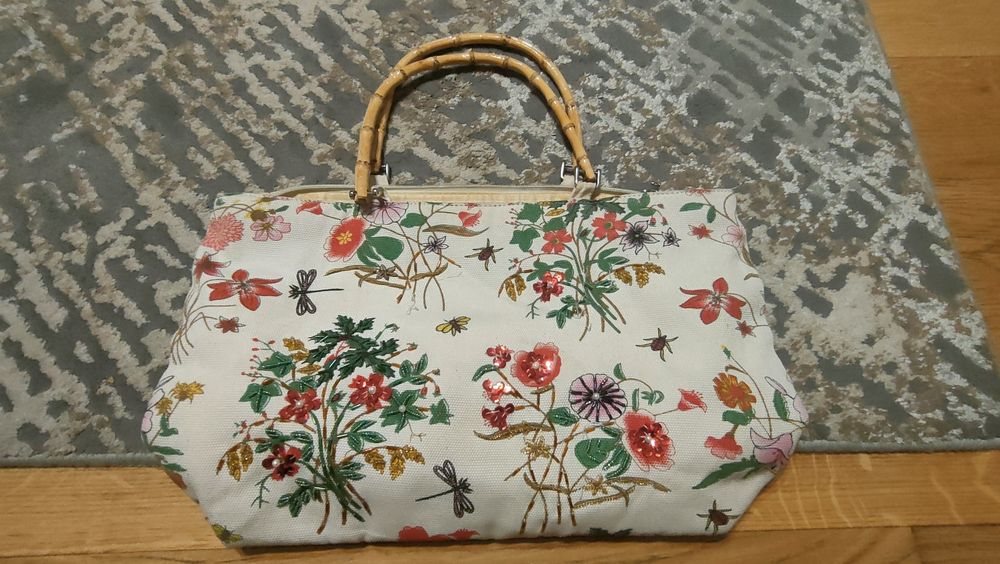 Mam torebka damska z drewnianymi uszami