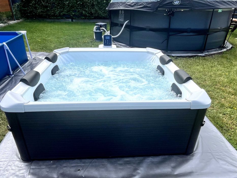 Pokoje apartamenty noclegi wczasy nad morzem basen sauna jacuzzi