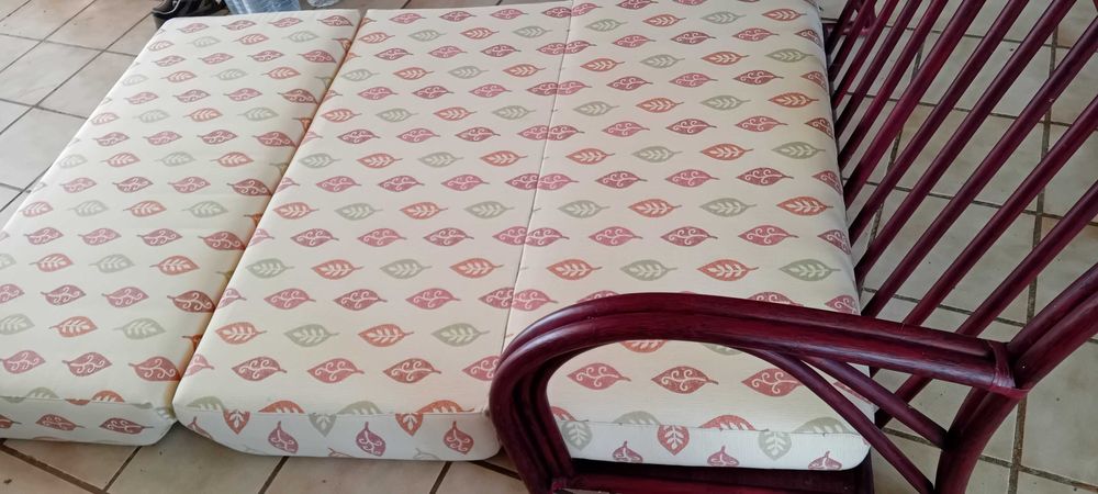 Sofá cama de madeira