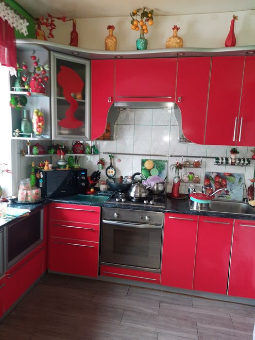 Кухня ,кухонный гарнитур