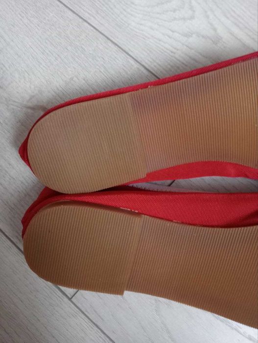 Балетки тряпичные красного цвета