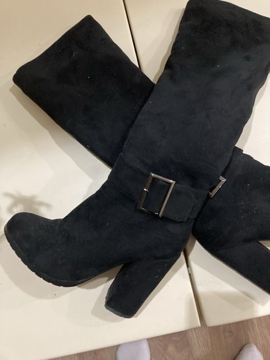 Ботфорди жіночі на каблуку