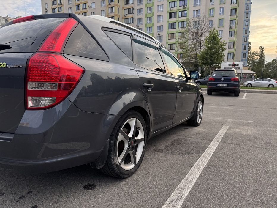 Продам кіа сід універсал