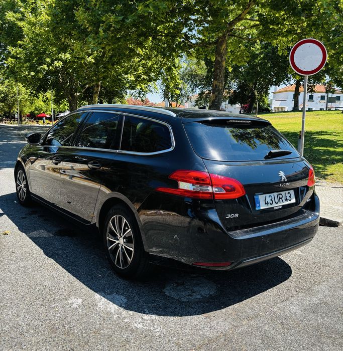 Peugeot 308 II SW 1.6 BlueHDi (versão Allure)