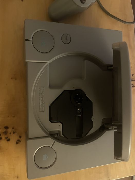 PlayStation 1 (PS1) + 1 Comando — Excelente Estado